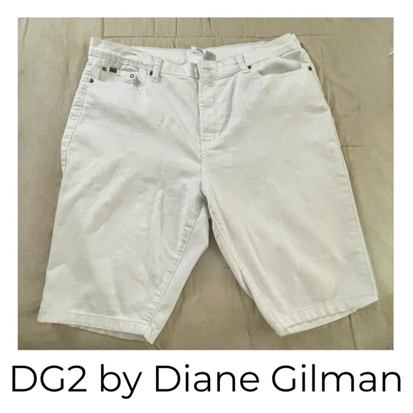 DG2 by Diane Gilman Pants - DG2 by Diane Gilman White Plus Size Bermuda Short in size 16